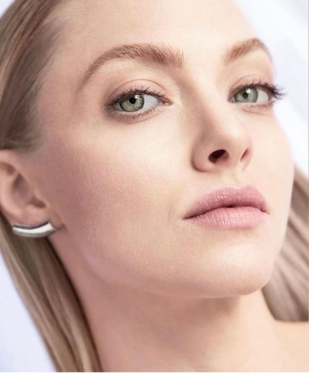 Аманда Сейфрід. Фото: Instagram @mingey