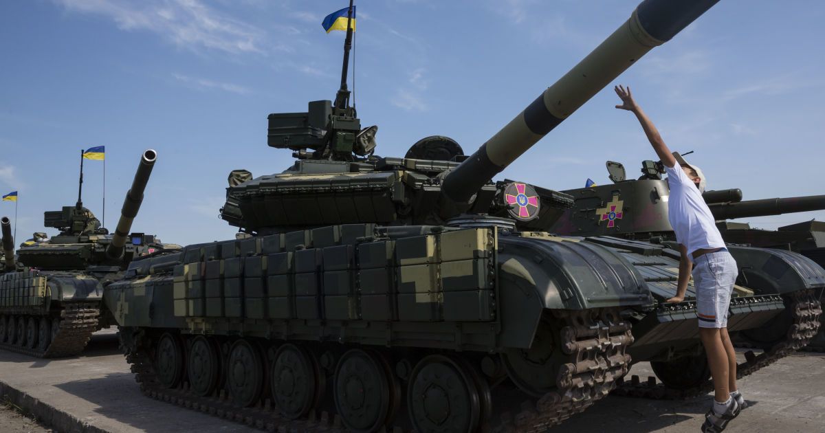 ВСУ передали 140 единиц техники / © Сайт президента Украины