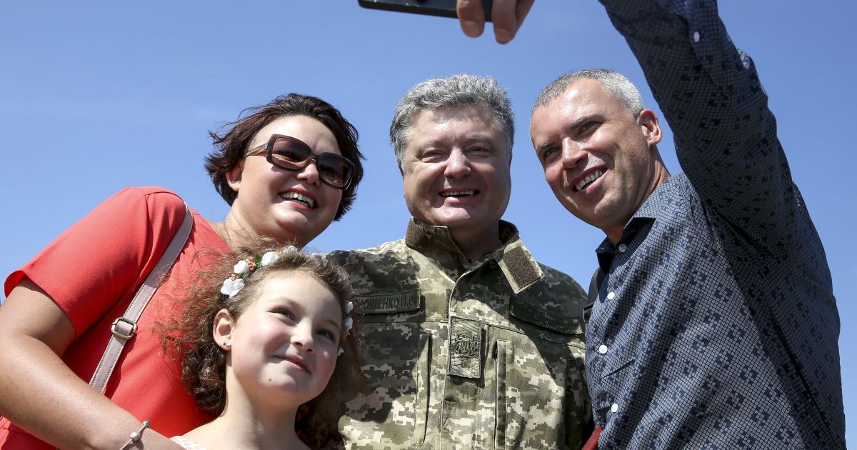 ВСУ передали 140 единиц техники / © Сайт президента Украины