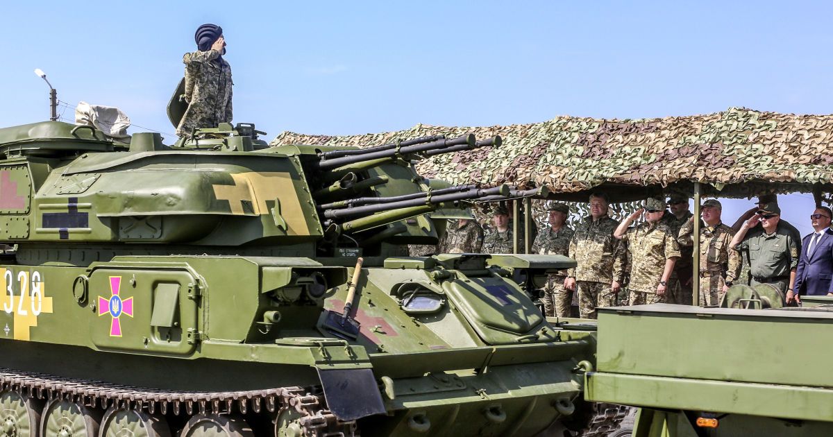 ВСУ передали 140 единиц техники / © Сайт президента Украины