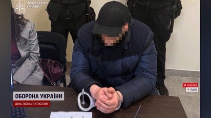 Підозрюваний у вбивстві військовослужбовця ТЦК у Львові ховався від телекамер у суді