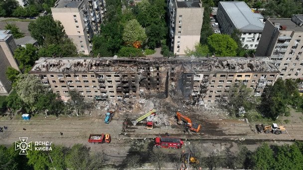 Київ оговтується від атаки: кількість постраждалих невпинно зростає