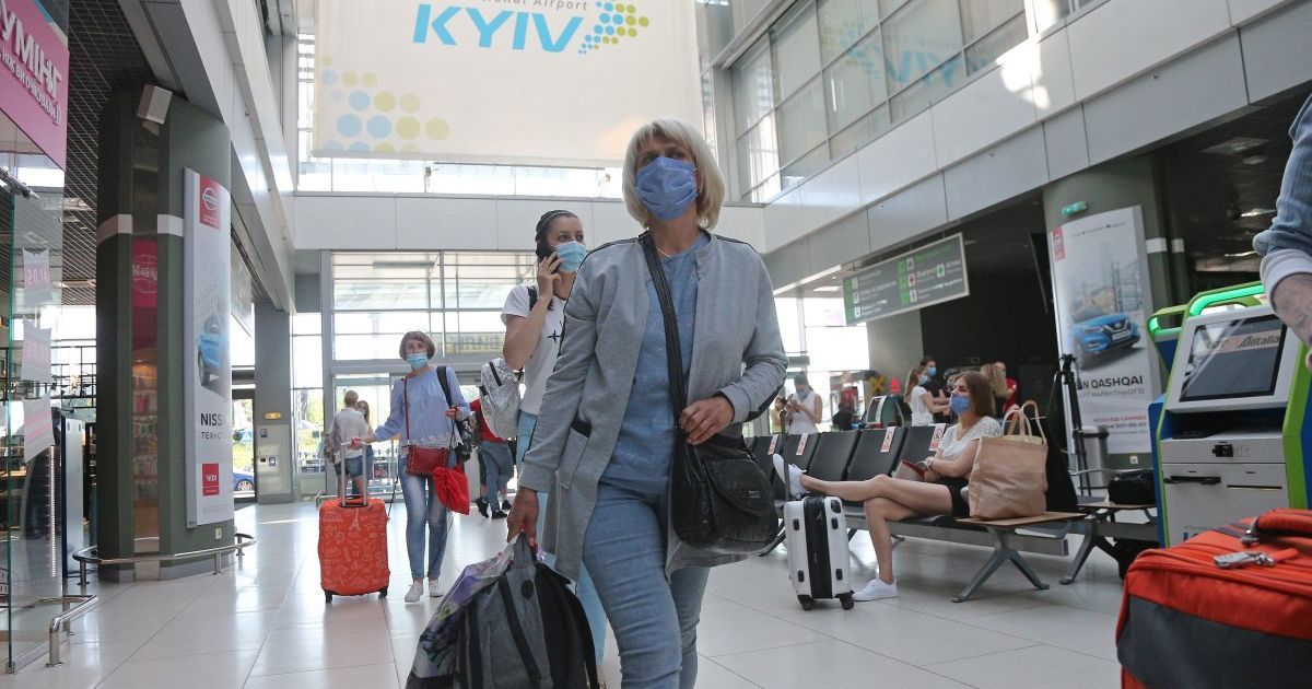 У МОЗі чекають на новий спалах COVID-19 від жовтня до квітня