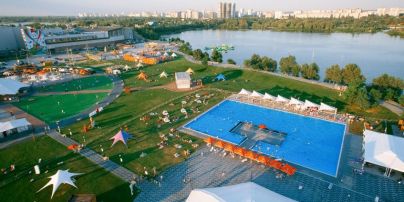 Хлопчика, який нібито потонув у басейні київського парку розваг, вдалося врятувати