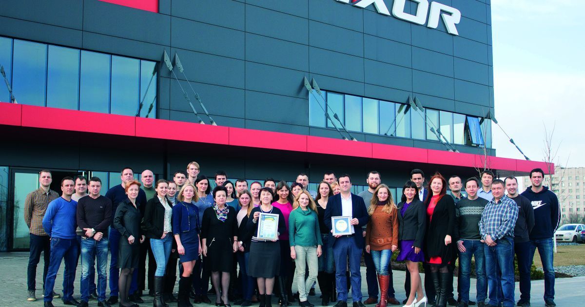 Фурнитура AXOR получила почетное звание "Лидер отрасли 2015"