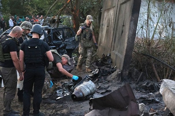 25 серпня. Росіяни завдали ракетного удару по Харкову внаслідок якого загинула людина. / © Getty Images