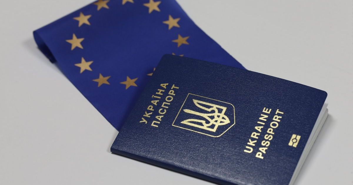 У "ДНР" мешканцям окупованих територій масово пропонують зробити біометричні паспорти - журналіст