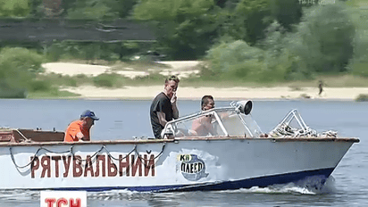 Украинская жара бьет рекорды, люди спасаются у воды