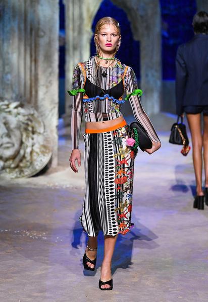 Коллекция Versace трет-а-порте сезона весна-лето 2021 / © East News
