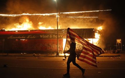 Массовые беспорядки в США: Трамп хочет признать движение "Антифа" террористическим