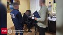 Один лупив підлеглого, а інший - усе фільмував!