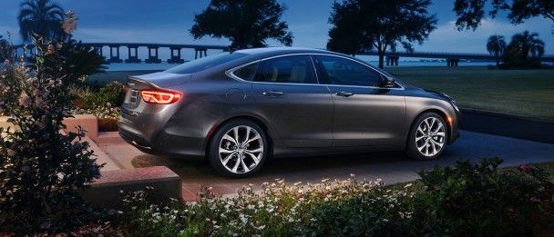 Chrysler 200
