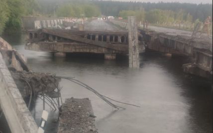 Во время разрушения моста через реку Ирпень возле Киева погиб один человек - ОВА