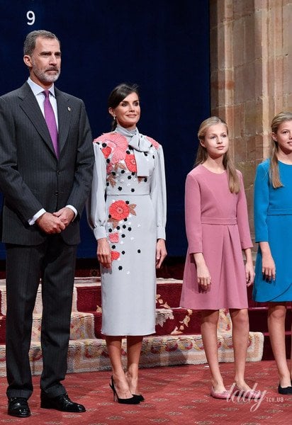 Королева Летиція і король Філіпп VI з доньками Леонор і Софією / © Getty Images