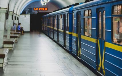 У Києві стався збій у роботі метро: як сплатити за проїзд