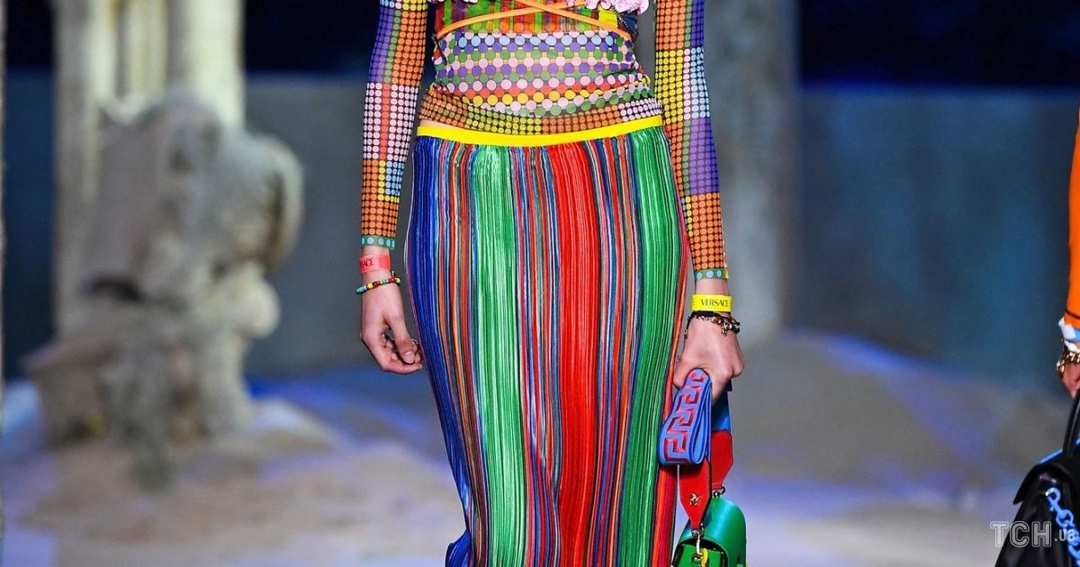 Колекція Versace трет-а-порте сезону весна-літо 2021 / © East News