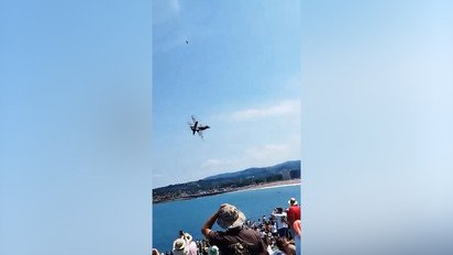 Іспанський винищувач налякав людей на авіашоу