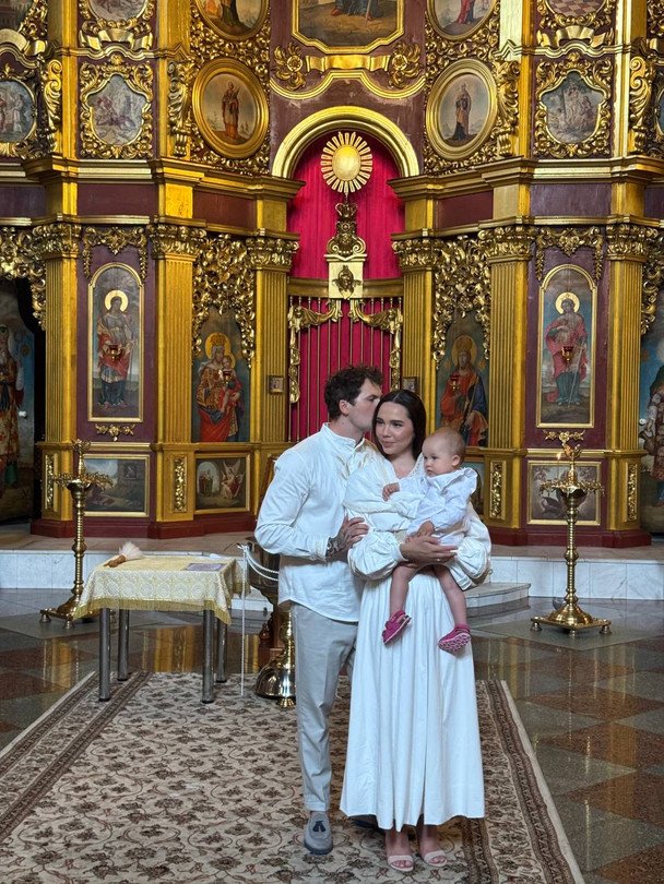 Евгений Кот и Наталья Татаринцева покрестили дочь