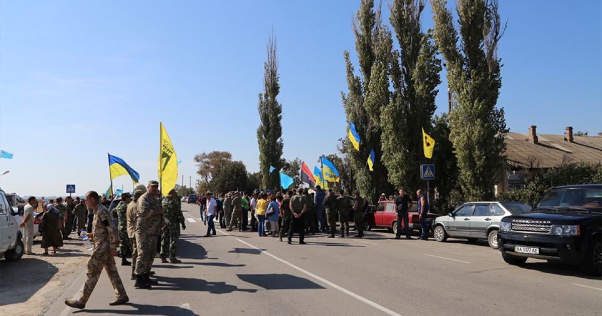 В Крыму стартовала бессрочная блокада полуострова. / © Громадське ТБ