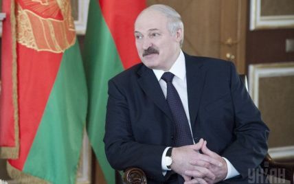 Лукашенко назвал политику России "глупой и безмозглой"
