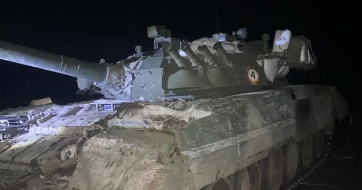 На межі Полтавської і Сумської областей окупанти залишили свої танки - фото