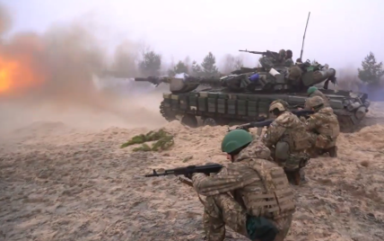 Под Киевом военные учились противодействовать российскому воздушному десанту: обнародовано видео