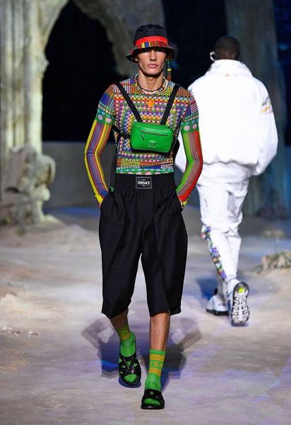 Коллекция Versace трет-а-порте сезона весна-лето 2021 / © East News