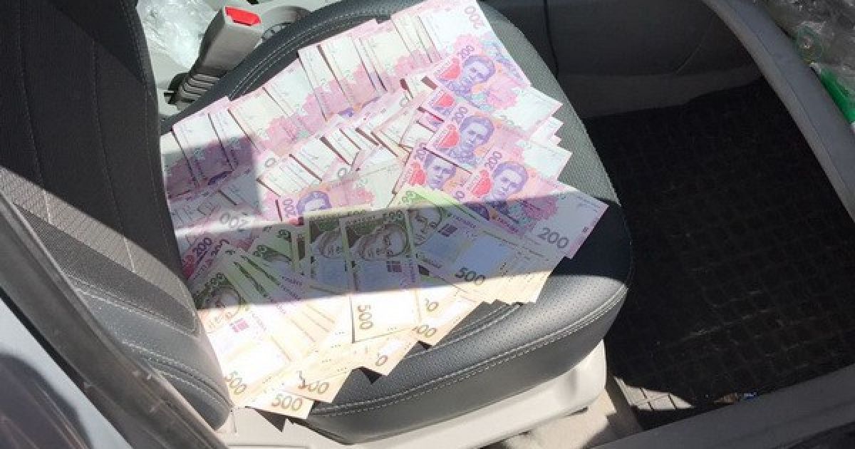 Задержали на взятке старшего следователя Нацполіції. / © СБУ