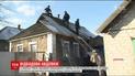 В Авдеевке спасатели после обстрелов восстанавливают дома населению, которое обвиняет Украину