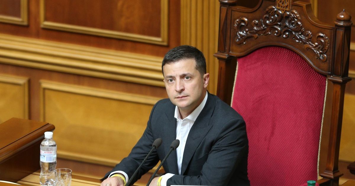 "Сразу же звоню Баканову". Зеленский рассказал, как "прибивает контрабас" и когда завершится реформа таможни
