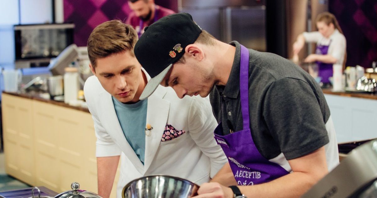 Учасники "Короля десертів" зроблять торти для парубоцького і дівич-вечора MamaRika та її нареченого