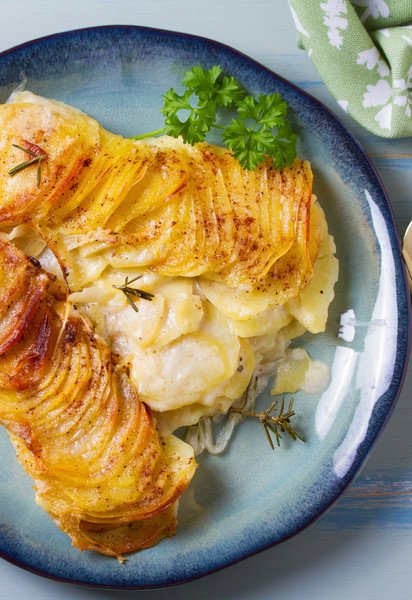 Картофель запеченный в сливочном соусе