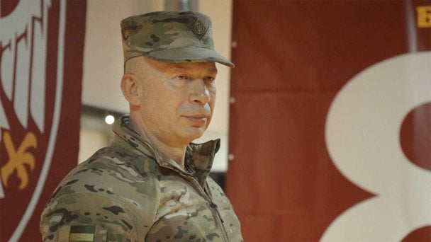 РФ терміново розгортає ще 4 полки та 162 батареї для протидії українським дронам — Сирський