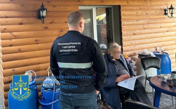 У Києві затримали трьох посадовців Голосіївського ТЦК та трьох цивільних, які допомагали ухилянтам