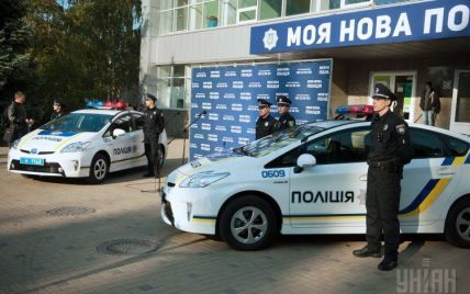 У Львові вночі невідомі підпалили відділення поліції