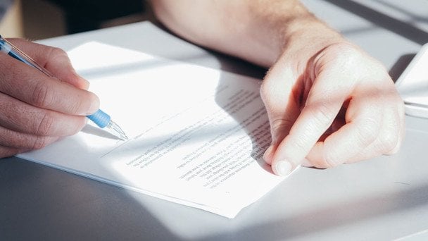 13 вересня Міжнародний день заповітів / © pexels.com
