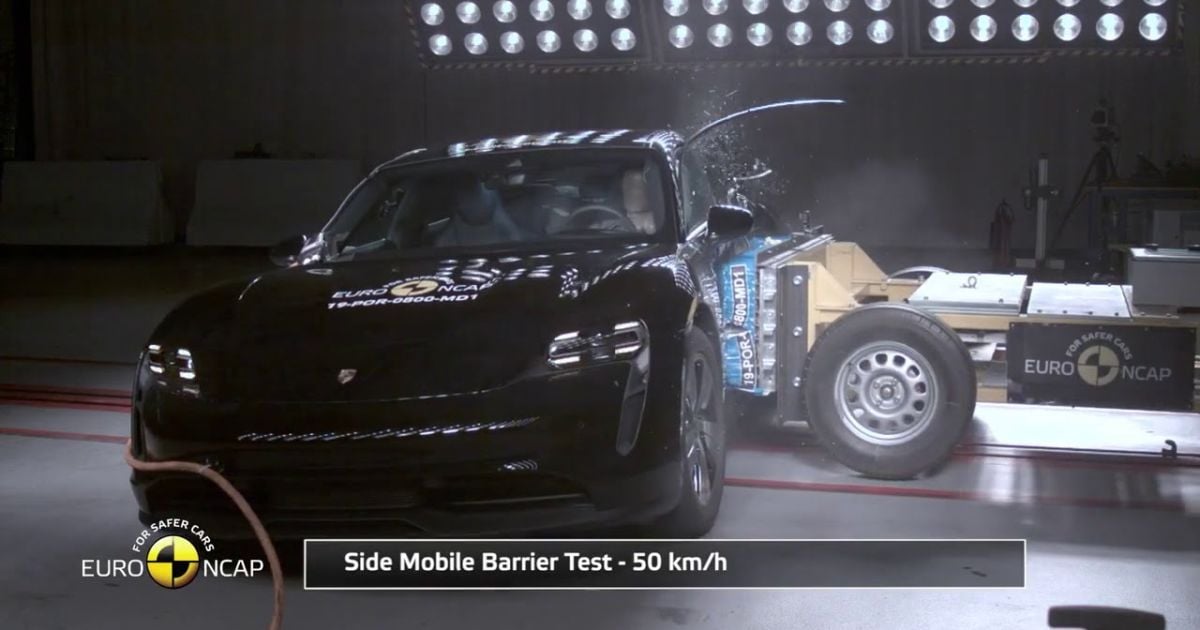 Єврокомітет провів нещадні краш-тести Porsche Taycan і кросовера Tesla
