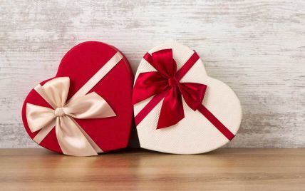 Мир отмечает День святого Валентина: как празднуют влюбленные в разных странах