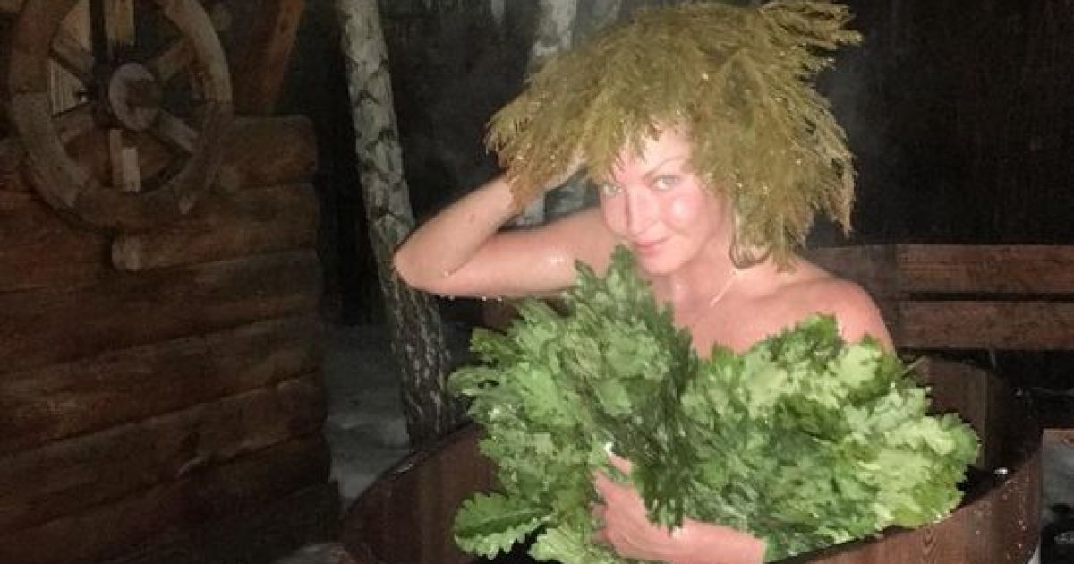 Анастасия Волочкова в бане