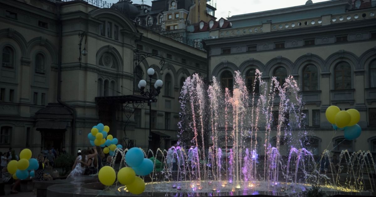 фонтан біля оперного театру в Києві_2 / © КМДА
