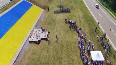 Рекордний прапор України з висоти пташиного польоту