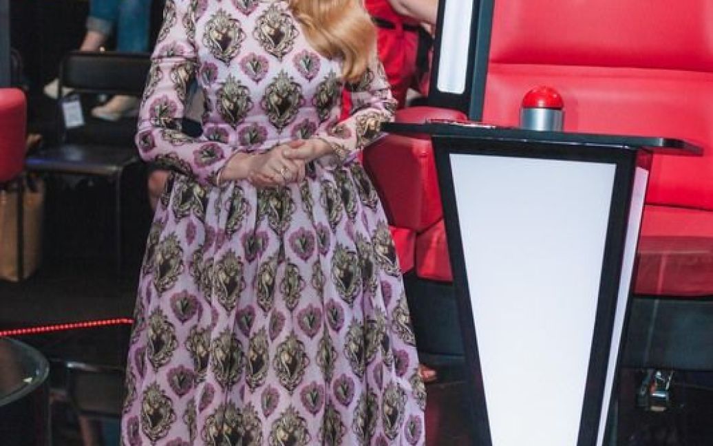 Кароль надела роскошное платье на "Голос країни" / © пресс-служба канала "1+1"