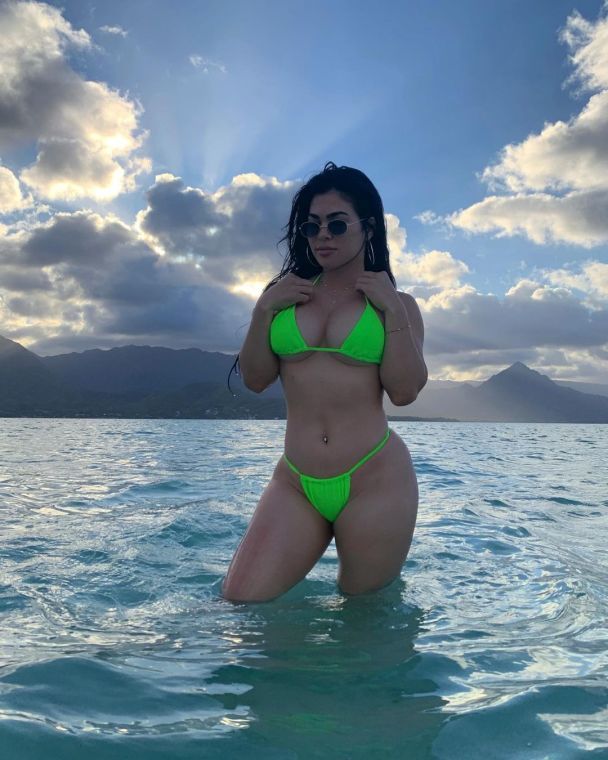  / © instagram.com/rachaelostovich