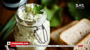 Джерело енергії і вітамінів: готуємо трав'яне масло у студії "Сніданку"