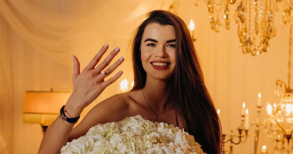Саша Погорєлова виходить заміж