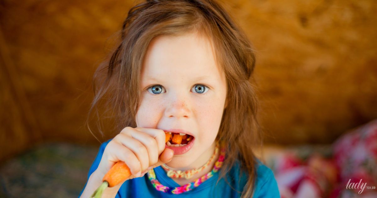 Как научить ребенка есть полезные продукты