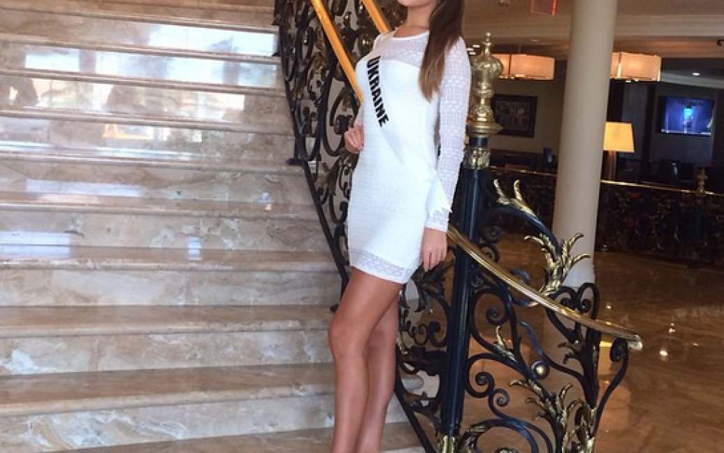 На "Мисс Вселенная" Гаркуша покорила жюри своей красотой / © instagram.com/diana_garkusha