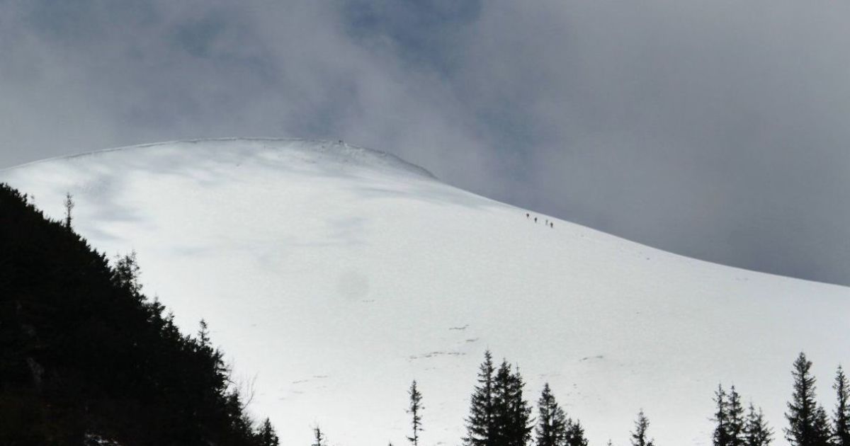 Синоптики попереджають про можливість сходження лавин у горах та підйом рівня води в річках