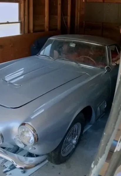 Раритетный Maserati нашли в гараже через 30 лет