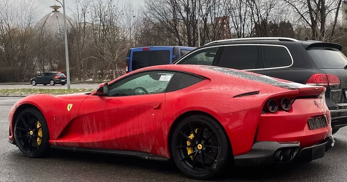 Ferrari 812 Superfast / Фото: instagram.com/lviv._top_.cars